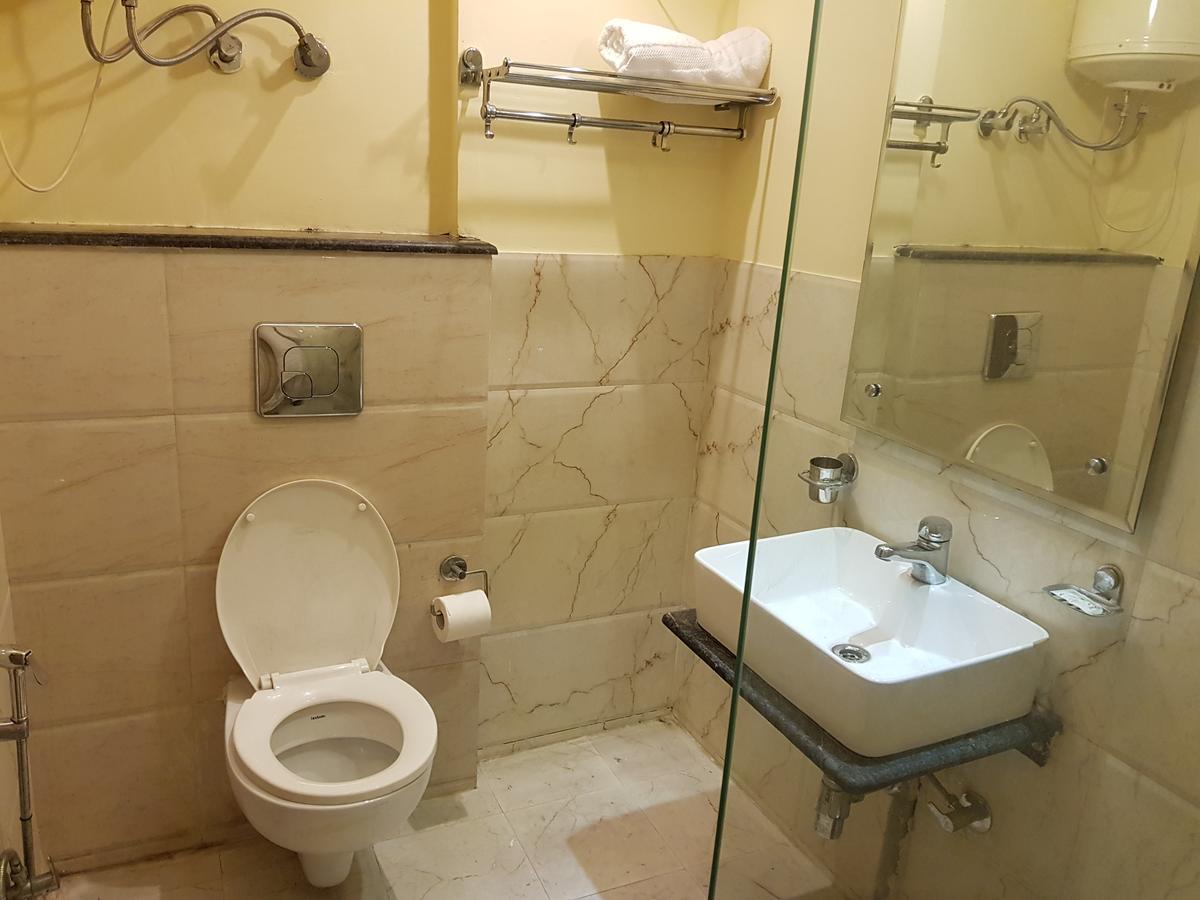 La Residenza Bed & Breakfast New Delhi Exterior photo